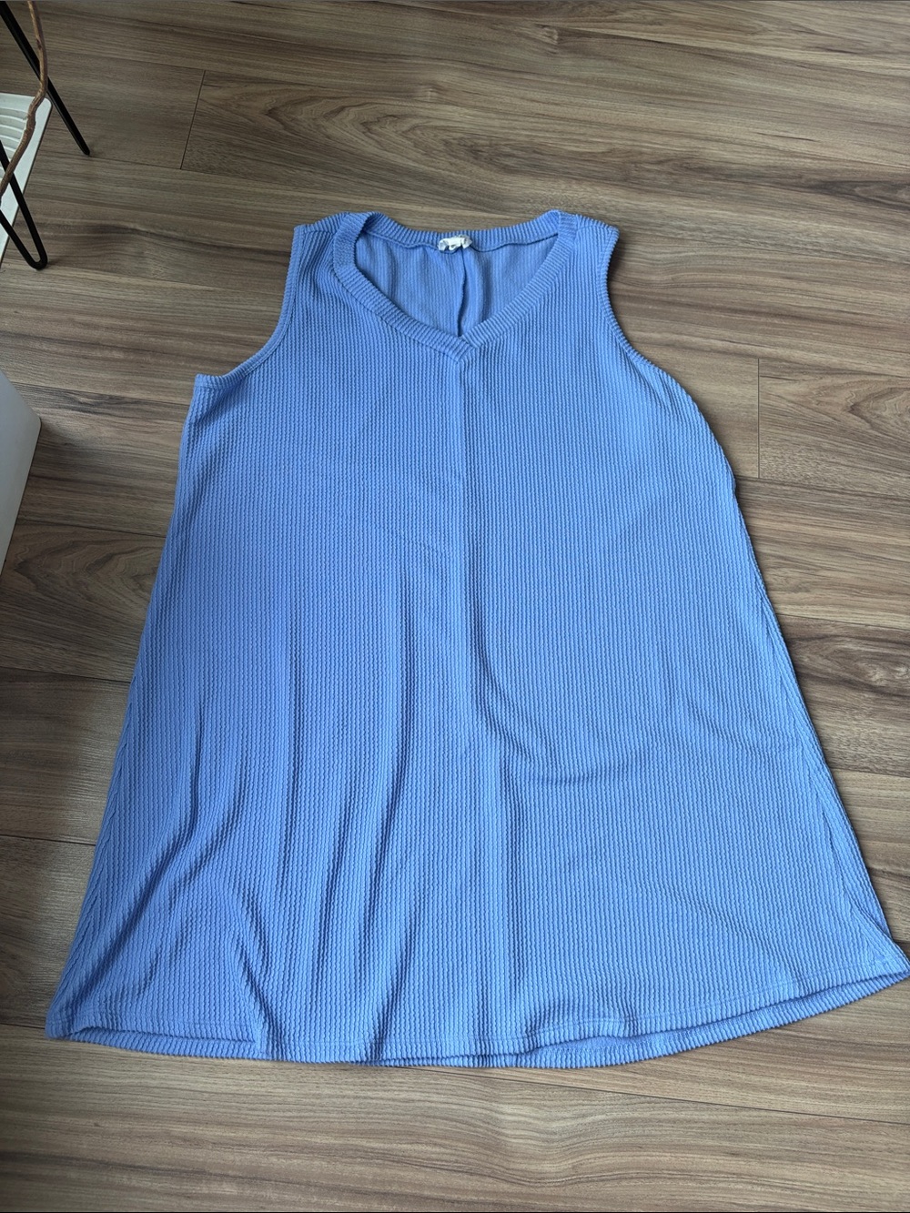 ANDREE BY UNIT Light Periwinkle V-Neck A-Line Tank